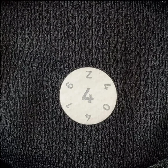 Lululemon Run Times Short (4")Mini Midnight Tulle Multi Black / Black - Picture 3 of 3